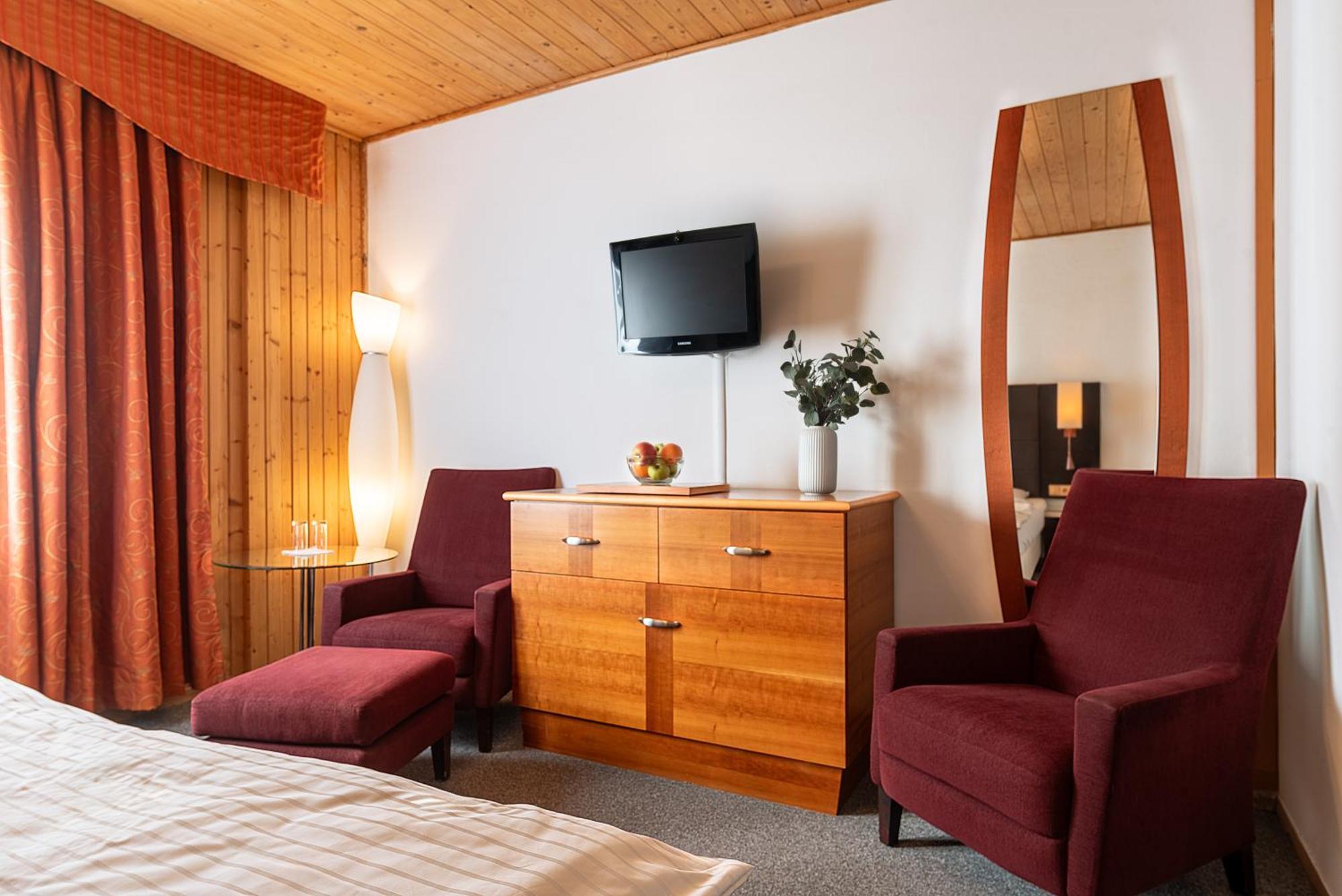 Hotel Schwarz Nove Hamry Екстер'єр фото